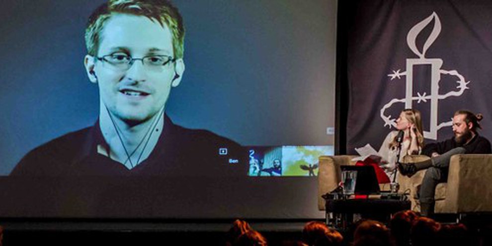 Edward Snowden durante un evento a Londra nel giugno 2015. © Rudi Netto