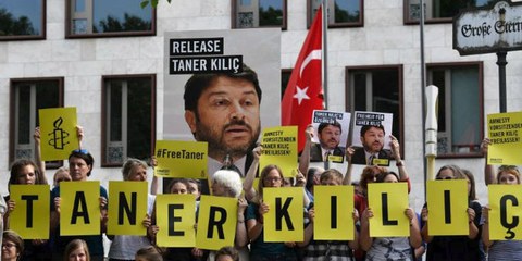 Contro ogni logica rimane in carcere il presidente di Amnesty Turchia
