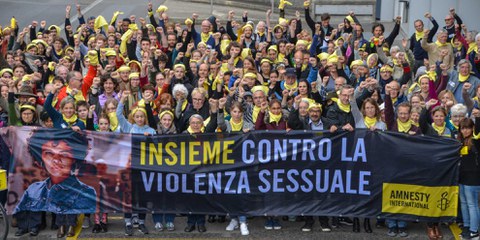 Agire contro le violenze sessuali su donne e bambine