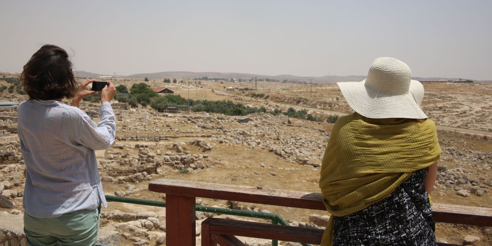 Il governo israeliano ha sfrattato con la forza centinaia di palestinesi per trasformare le rovine di Susya, nel sud della Cisgiordania, in un’attrazione turistica. © Amnesty International