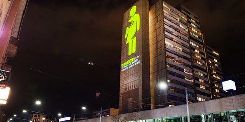 Azione del gruppo donne Zurigo di Amnesty International per una legge sui reati sessuali incentrata sul consenso © Fabienne Bühler