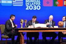 La FIFA protegga i diritti umani imponendo garanzie alle località candidate a ospitare i Mondiali 2030 e 2034
