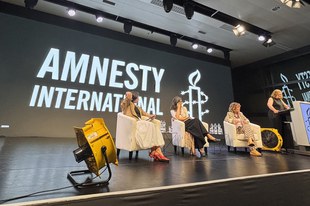 Amnesty chiede di difendere il dibattito pubblico