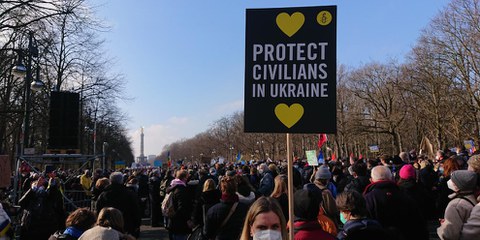Russia/Ucraina: Fermare la guerra e proteggere i civili!